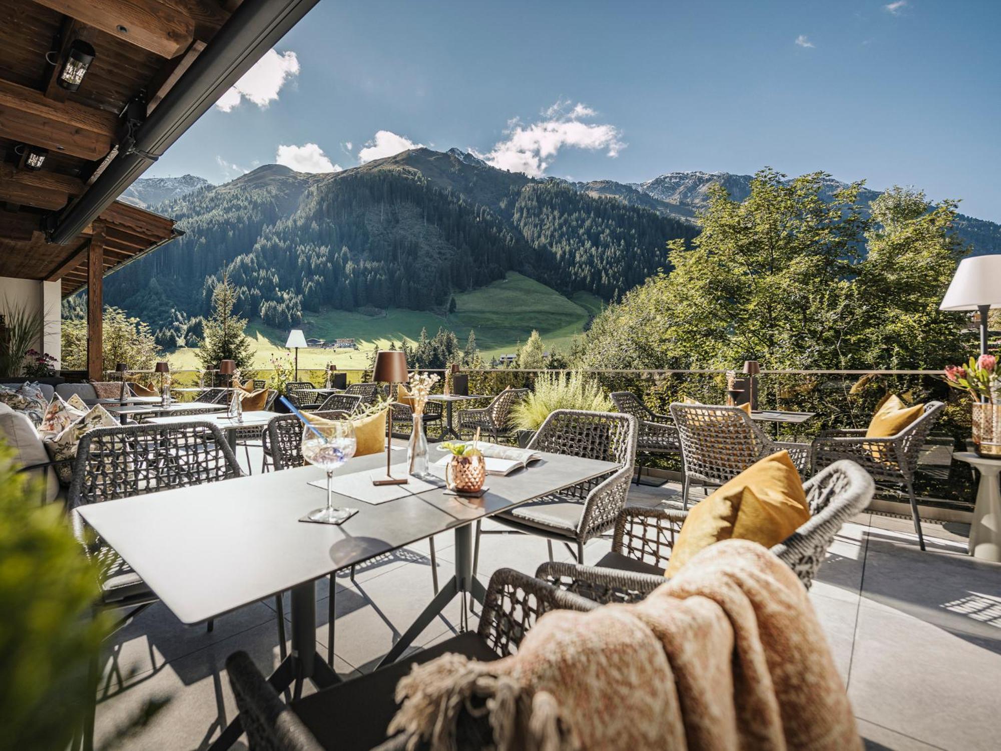 Hotel Bergkristall Zillertal - Adults Only 14 Years Plus Hippach Esterno foto